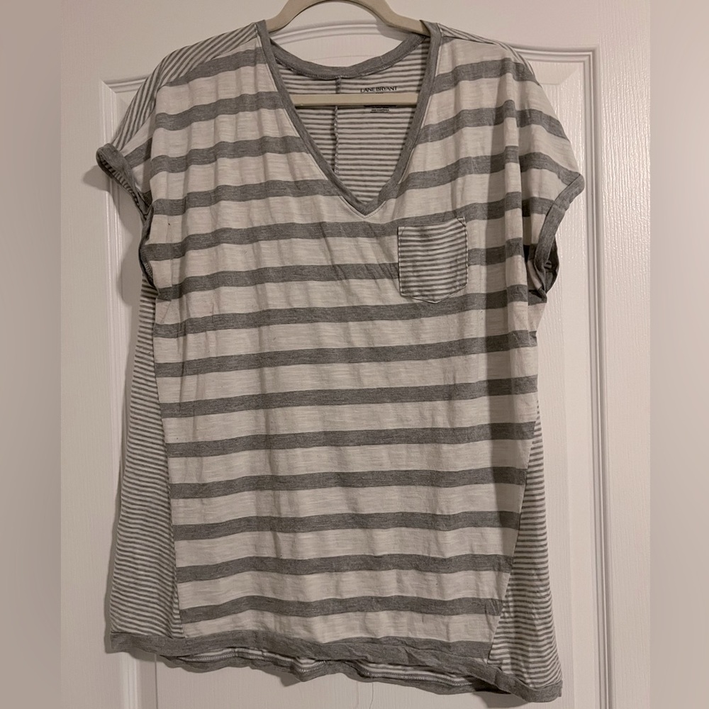 Lane Bryant Grey & Cream Striped Tee Shirt - size 14/16
